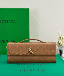 Alternative view of Bottega Veneta Andiamo Clutch(HIGH-END GRADE)