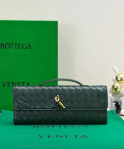 Alternative view of Bottega Veneta Andiamo Clutch(HIGH-END GRADE)