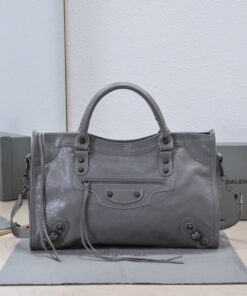 Alternative view of Balenciaga Women??s Le City Bag Medium(HIGH-END GRADE)