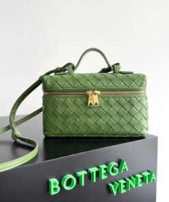 Alternative view of Bottega Veneta Bang Bang Vanity Case(high-end grade)