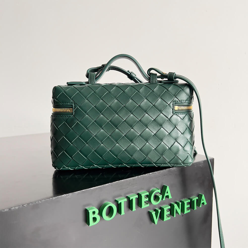 Bottega Veneta Bang Bang Vanity Case(high-end grade) - Image 4
