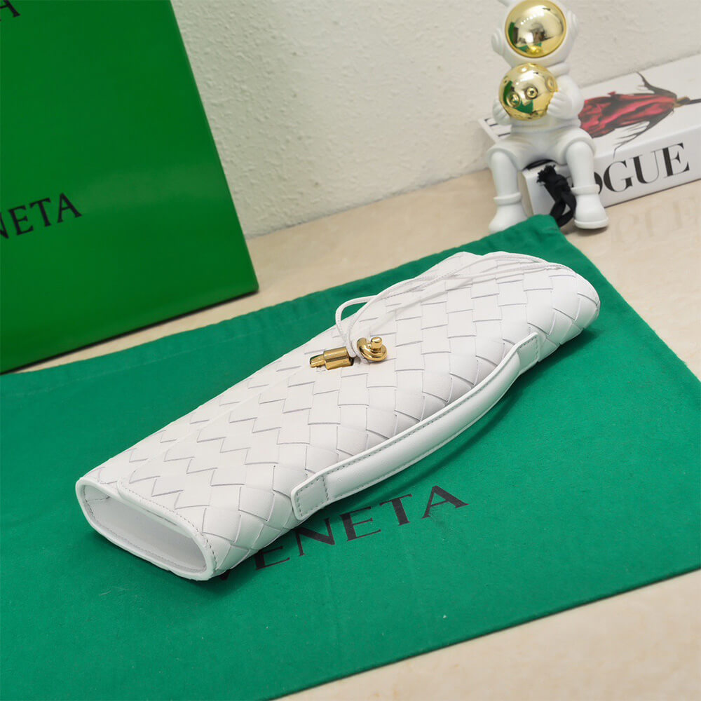 Bottega Veneta Andiamo Clutch(HIGH-END GRADE) - Image 5