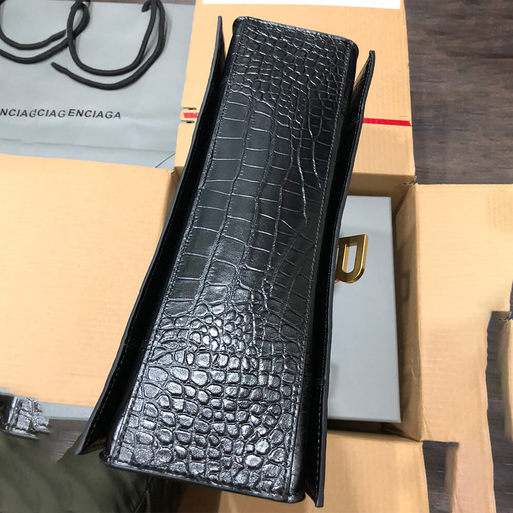 Balenciaga Women??s Crush Chain Bag Medium(HIGH-END GRADE) - Image 5