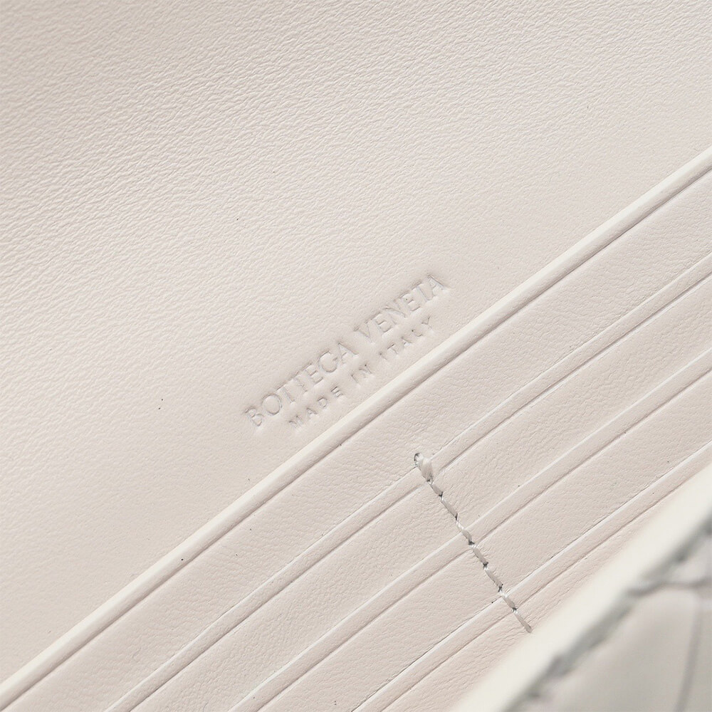 Bottega Veneta Andiamo Clutch(HIGH-END GRADE) - Image 7