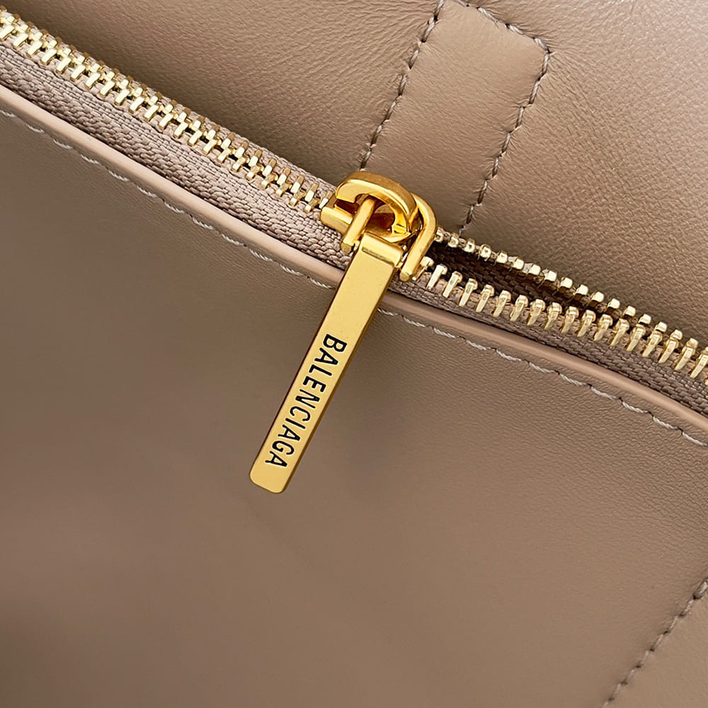 Balenciaga Women??s Bel Air Carry All Bag Small(HIGH-END GRADE) - Image 7