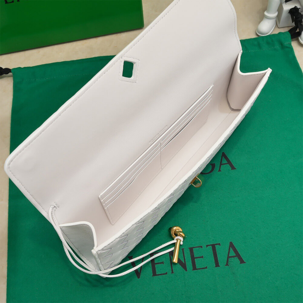Bottega Veneta Andiamo Clutch(HIGH-END GRADE) - Image 8