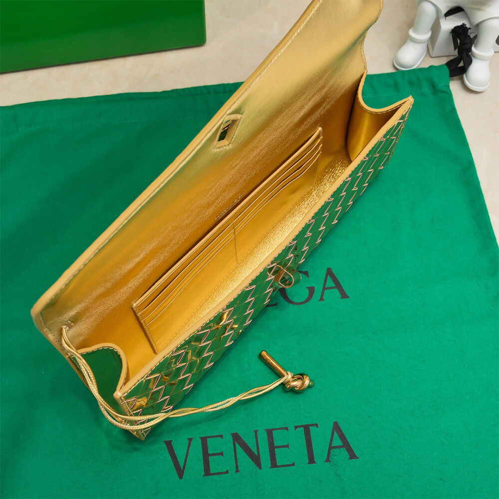 Bottega Veneta Andiamo Clutch(HIGH-END GRADE) - Image 8